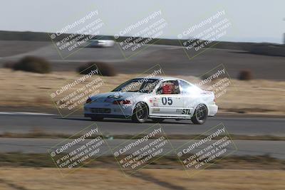 media/Nov-17-2024-CalClub SCCA (Sun) [[5252d9c58e]]/Around the Pits/